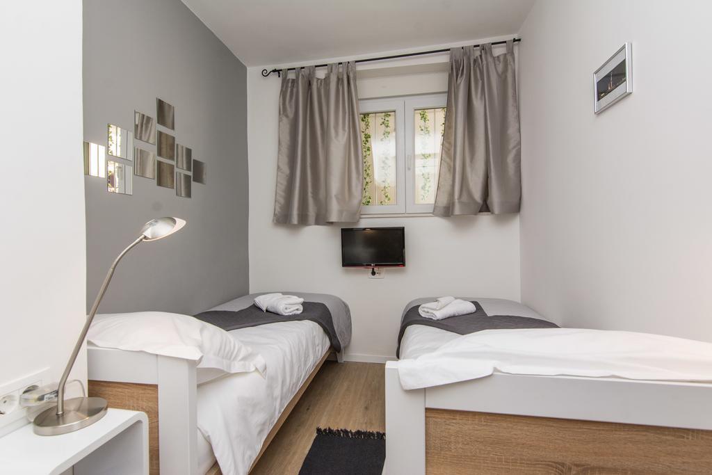 Bell Apartment Zadar Exteriör bild